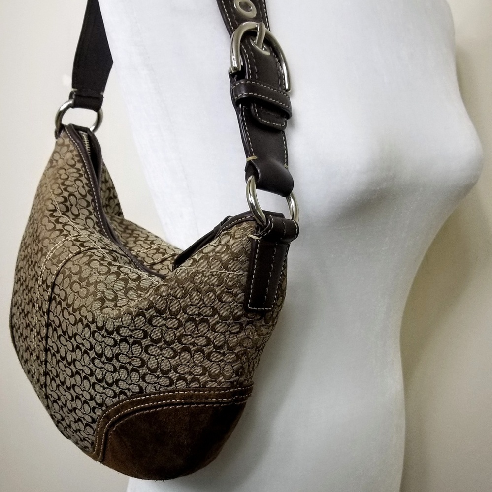 📍EUC📍Coach Signature Hobo Bag in Tan/Brown